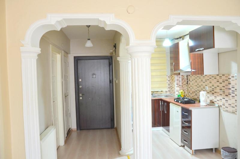 Budget Two-Bedroom image 3