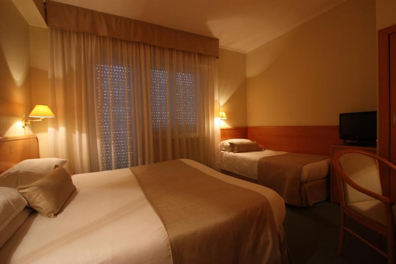 Triple Room image 4