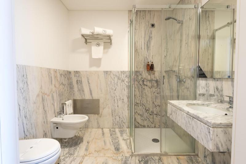 Studio with Sea View image 2