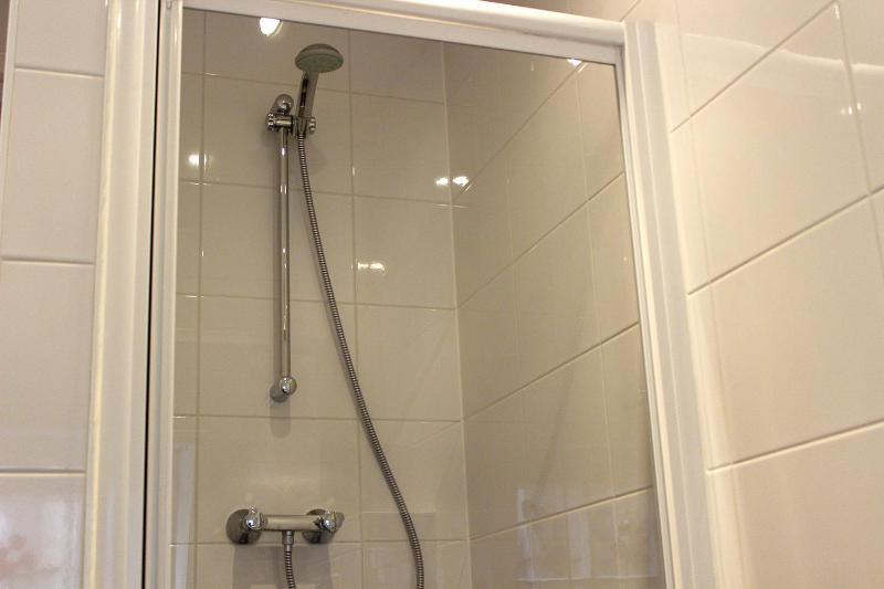 One-Bedroom Apartment with Canal View (2 Persons) image 3