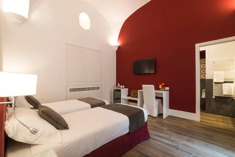 Standard Double or Twin Room image 3