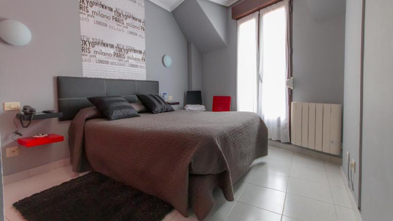 Comfort Double Room with Balcony image 3