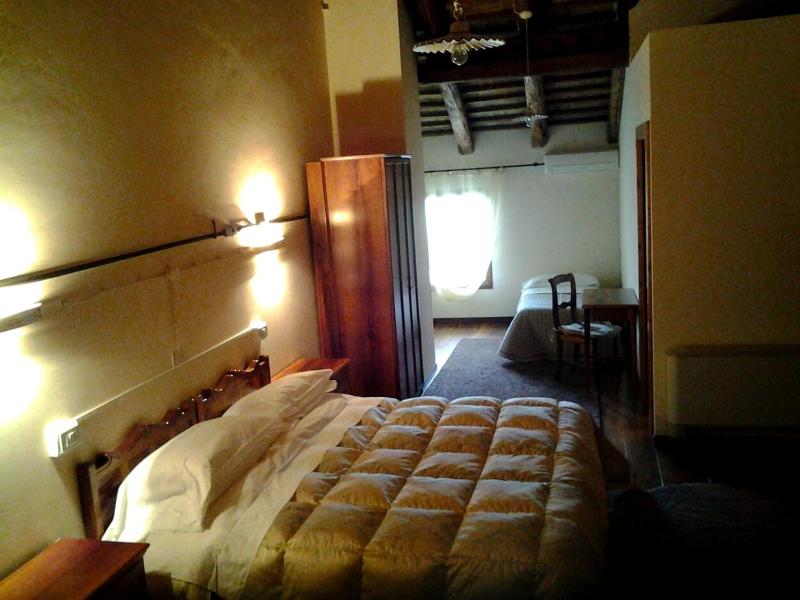 Double or Twin Room image 2