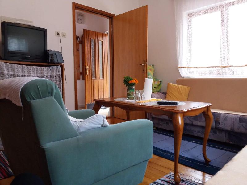 Double Room with Patio image 2