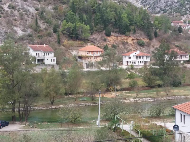 Twin Room with Mountain View image 2