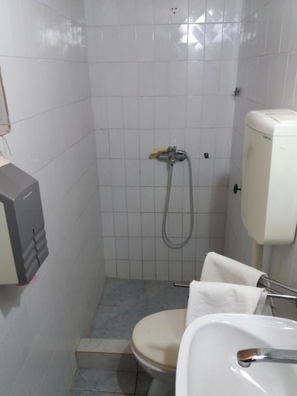 Double Room with Extra Bed image 3