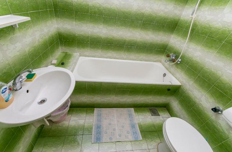 Standard Double Room - Ground Floor image 2