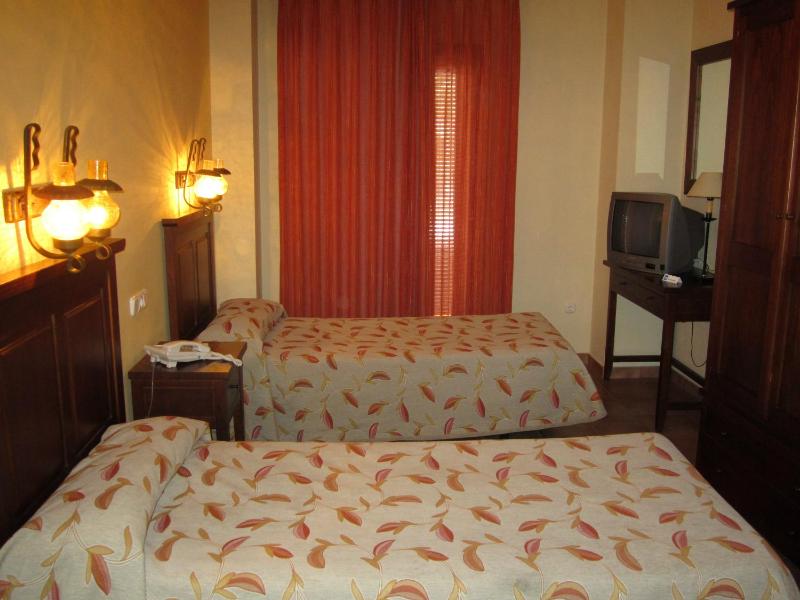 Double exterior room with balcony image 3