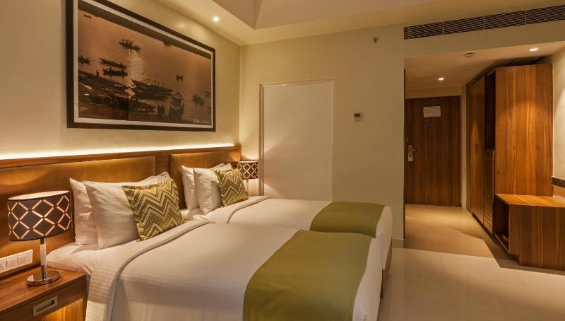 Deluxe Twin Room image 2