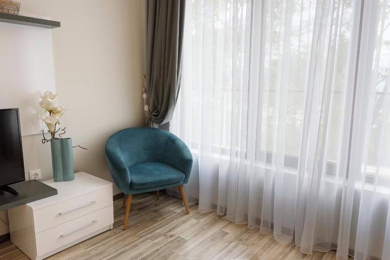 Two-Bedroom Apartment with Balcony and Sea View image 3
