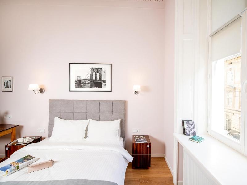 Art Deco Central Rooms - image 5