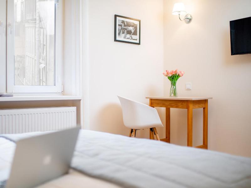 Superior King Room image 2