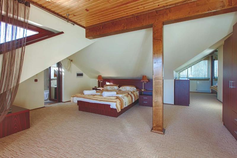 Suite with Balcony image 2