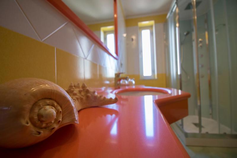 Double Room with Extra Bed and Garden View image 2