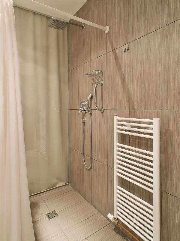 Double or Twin Room with Balcony image 2