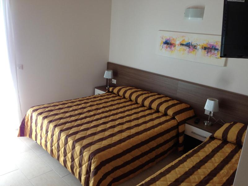 Economy Apartment image 2