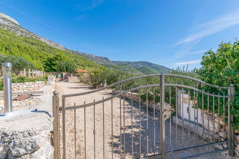 House Petric - image 32