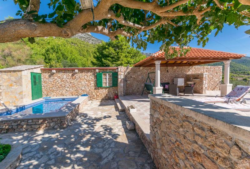 House Petric - image 40