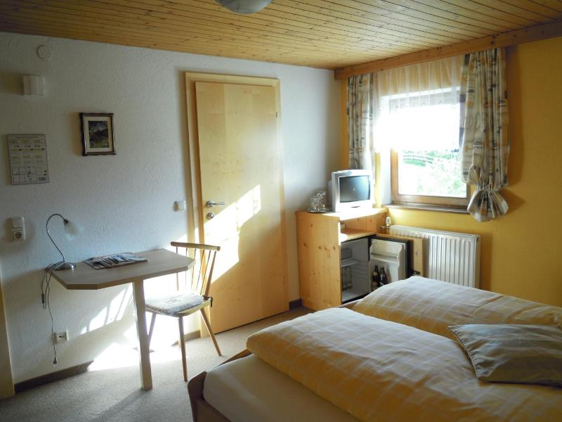 Double Room image 4