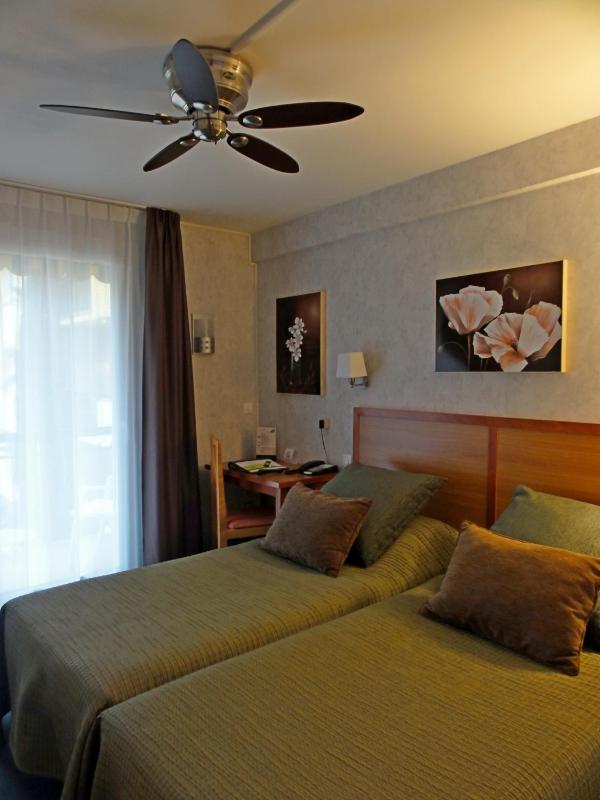 Comfort Room image 4