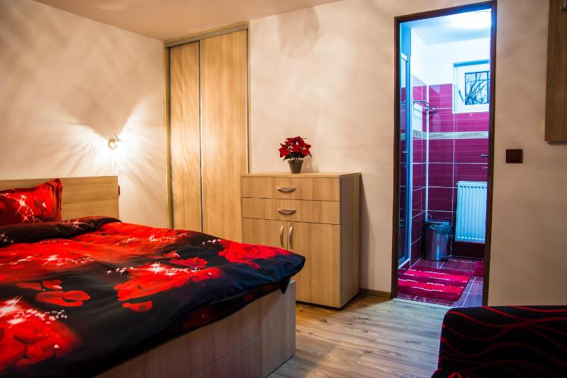 Deluxe Queen Room image 2