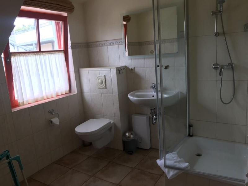 One-Bedroom Apartment image 3