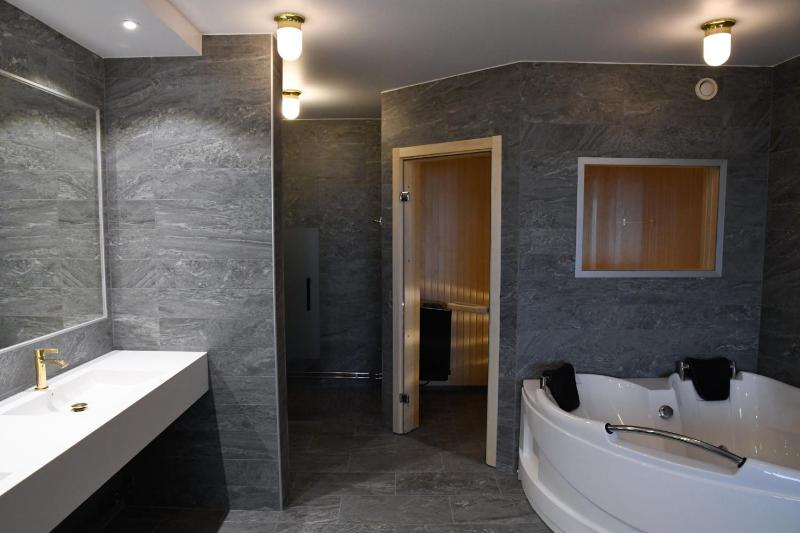 Superior Suite with Sea View image 2