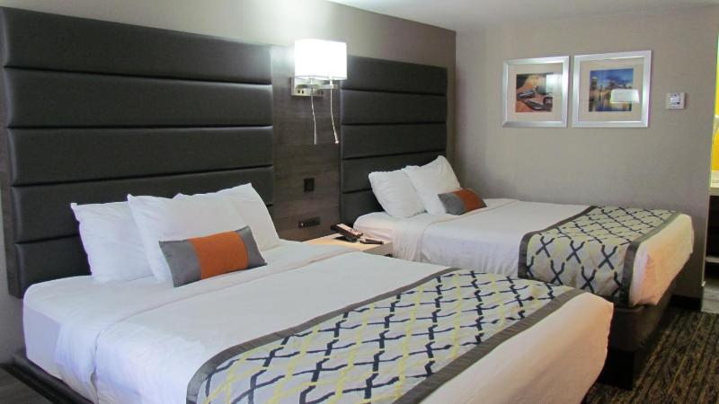 Double Room - Disability Access/Non-Smoking image 2