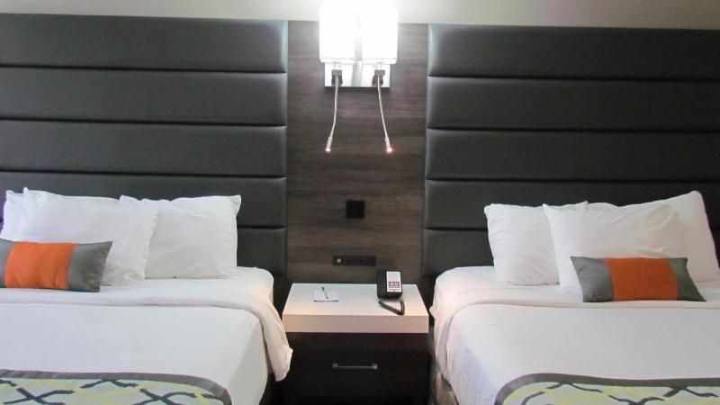 Double Room - Disability Access/Non-Smoking image 3