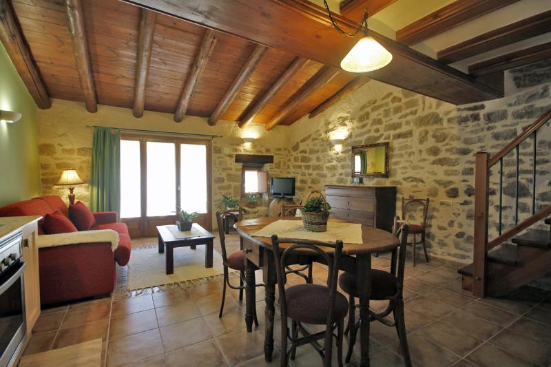 Maisonette with Jacuzzi image 4