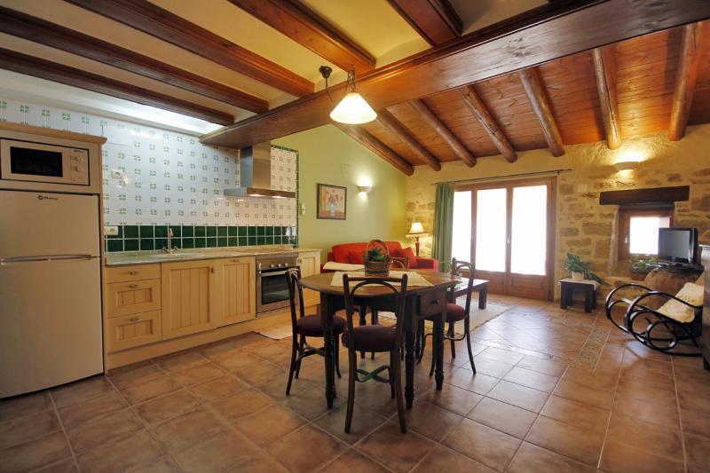 Maisonette with Jacuzzi image 2