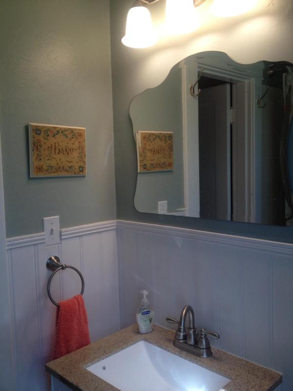 Charming home in Derby city - image 17