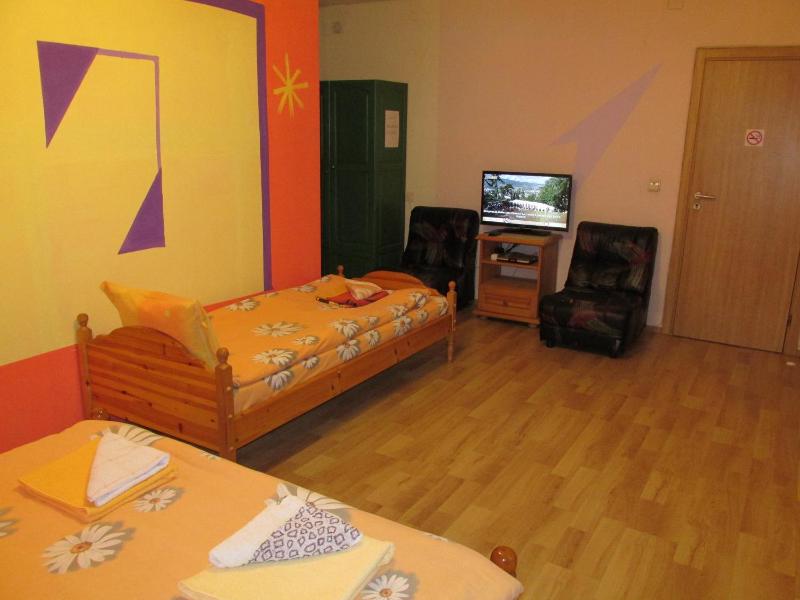 Standard Double or Twin Room with Garden View image 1