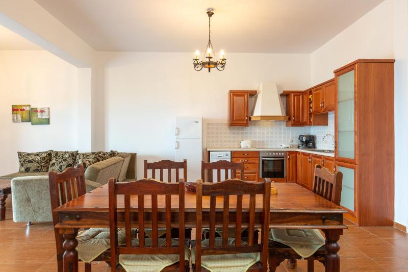 Three-Bedroom Villa image 2