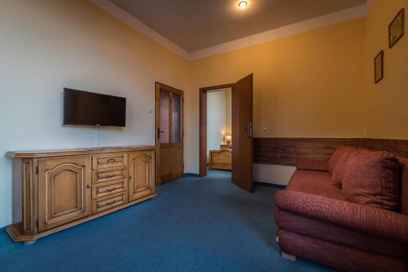 Suite with Balcony image 1