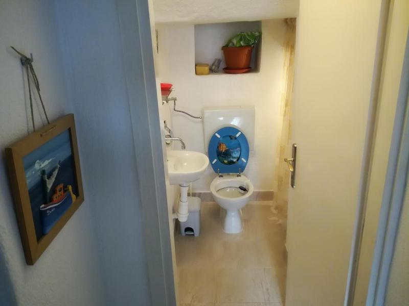 Two-Bedroom Apartment with Terrace and Sea View image 3