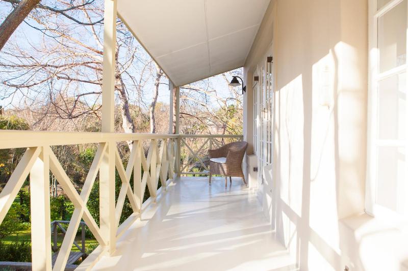 33 Strawberry Lane - Studio and Cottage - image 14