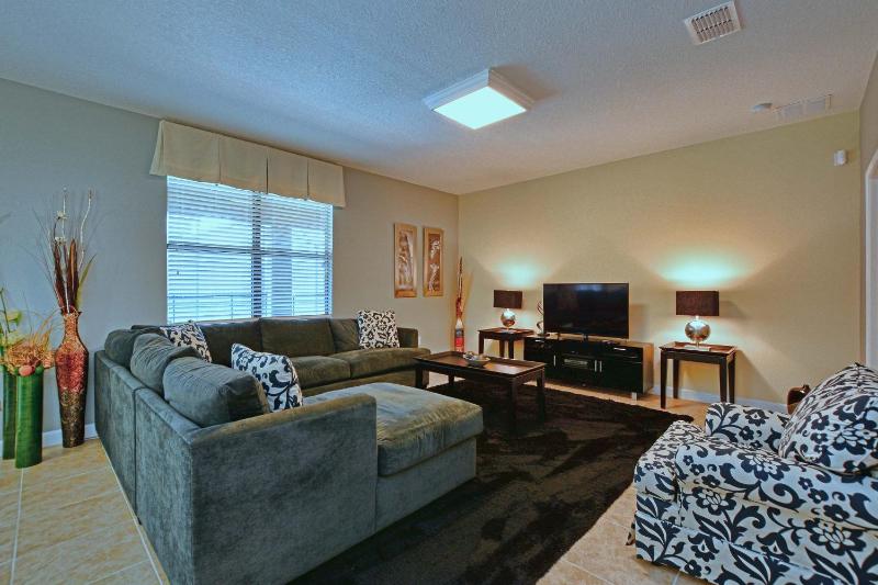 Five-Bedroom Villa image 3