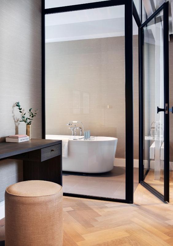 Reylof Suite image 3