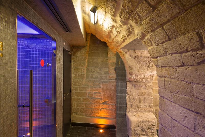 Classic Double Room with Turkish Bath Offered image 3