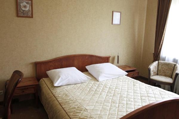 King Room image 4