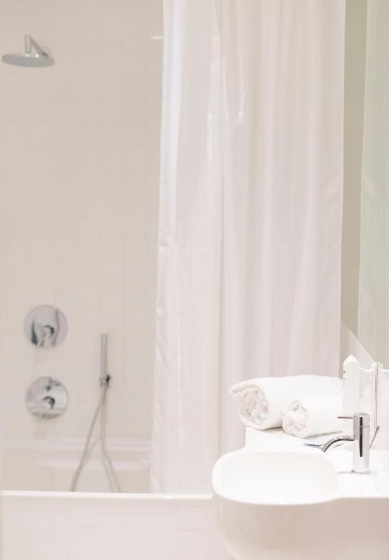Triple Room image 2