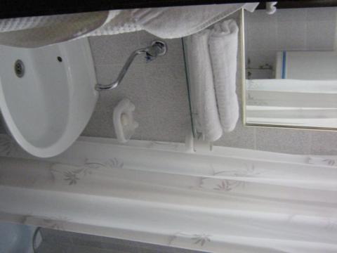 Double Room image 2