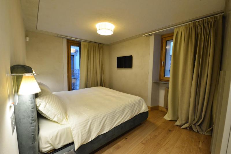 Apartment with Balcony image 3