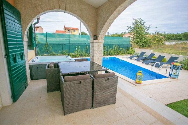Holiday House Hacienda - image 31