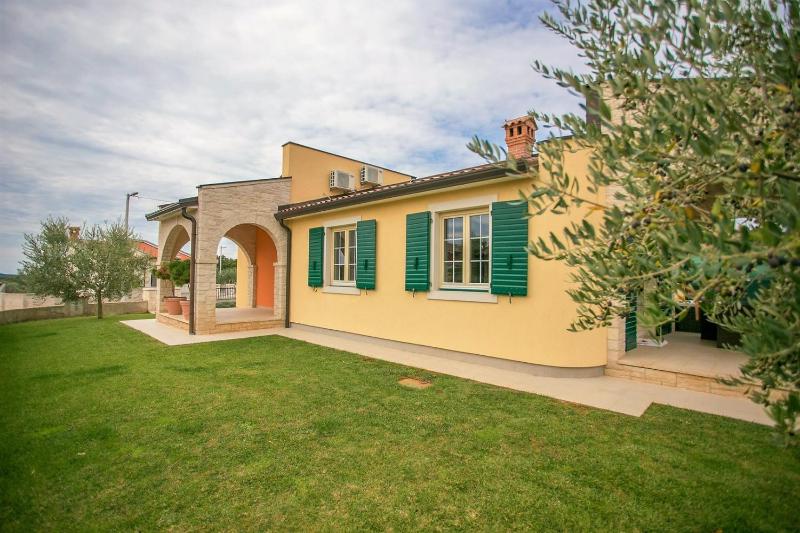 Holiday House Hacienda - image 7