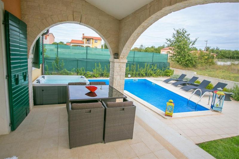 Holiday House Hacienda - image 29