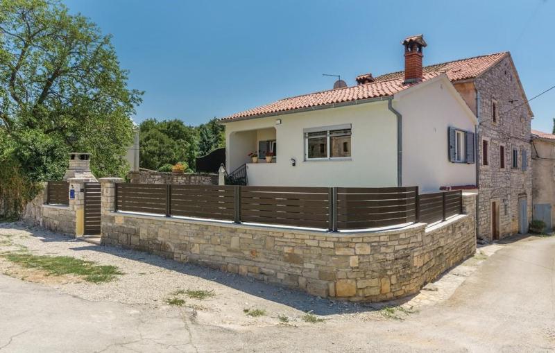 Two-Bedroom Villa image 4