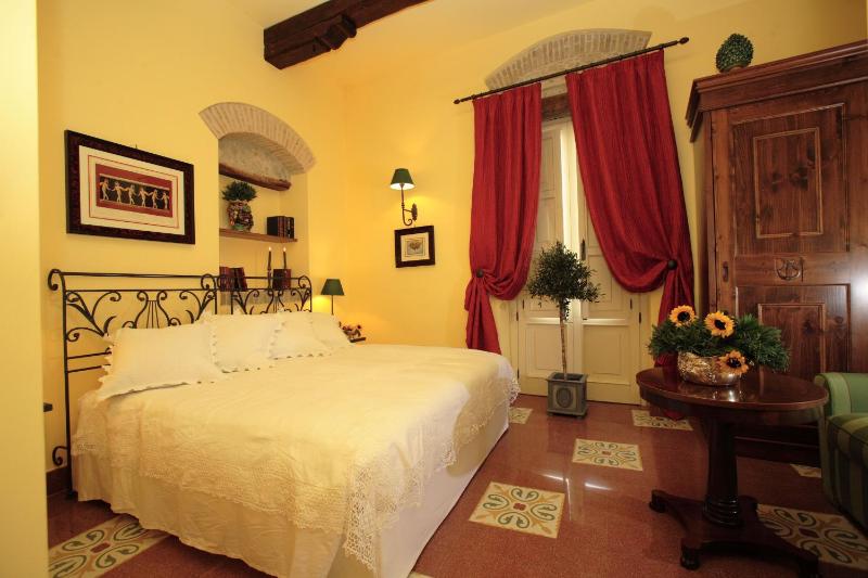 Superior Double Room image 2