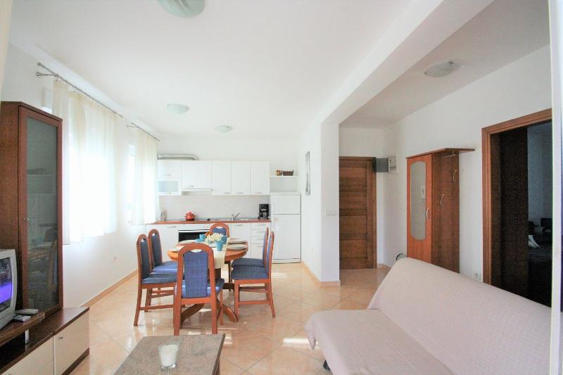 Apartment Mendikovic - image 8